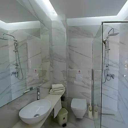 Szálloda Trianta 2*