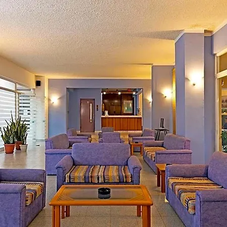 Trianta Rhodes City